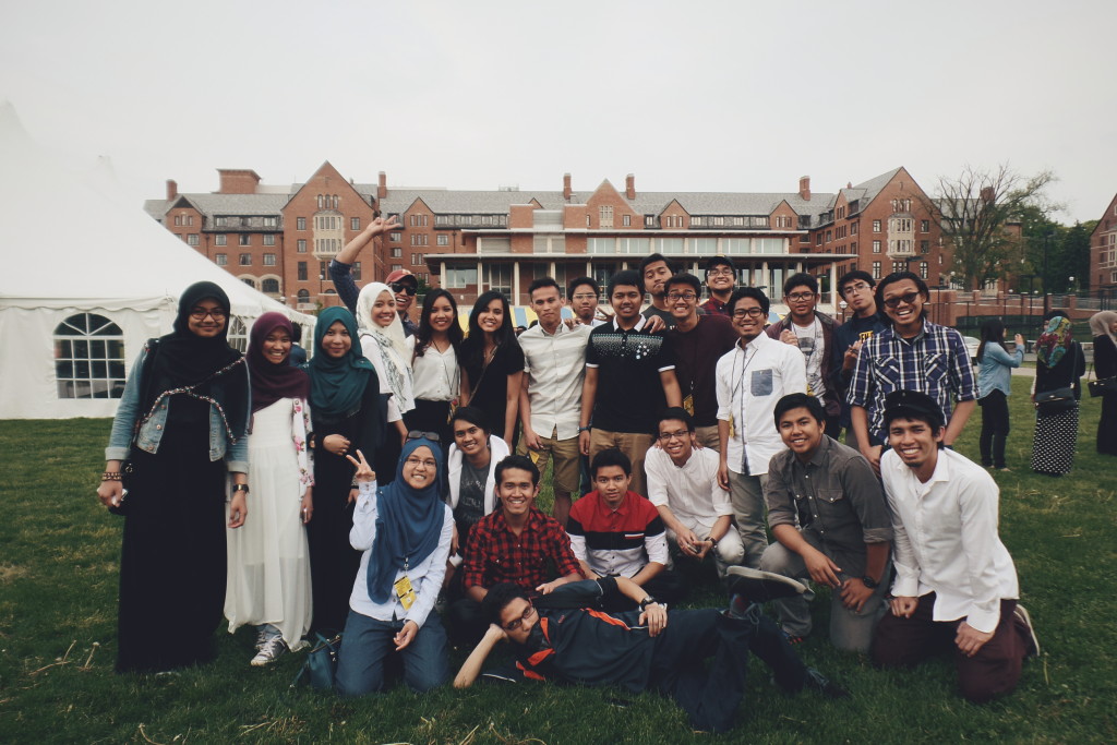 With some ATU20 friends at the Malaysia Midwest Games 2015