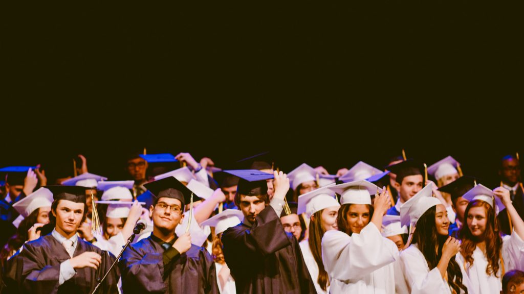 challenges fresh graduates face in Malaysia after graduation