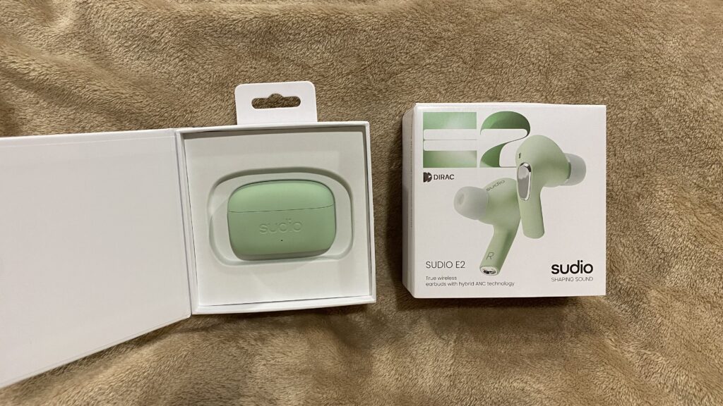 Sudio E2 sleek in Jade